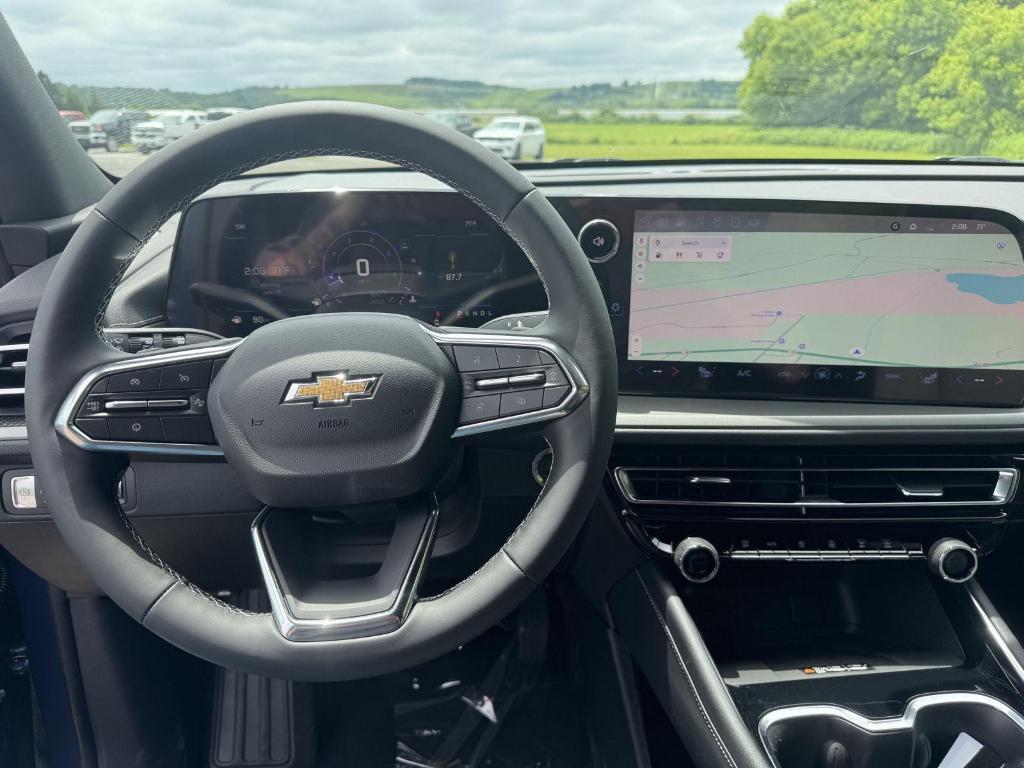 new 2025 Chevrolet Traverse car, priced at $44,695
