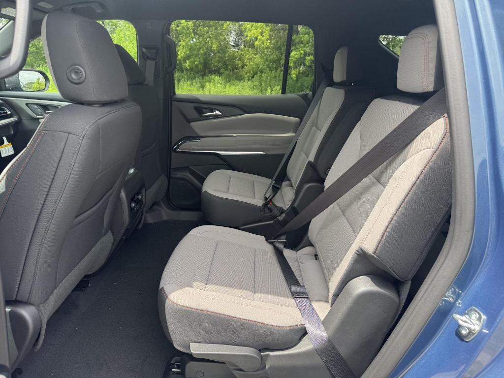new 2025 Chevrolet Traverse car, priced at $44,695