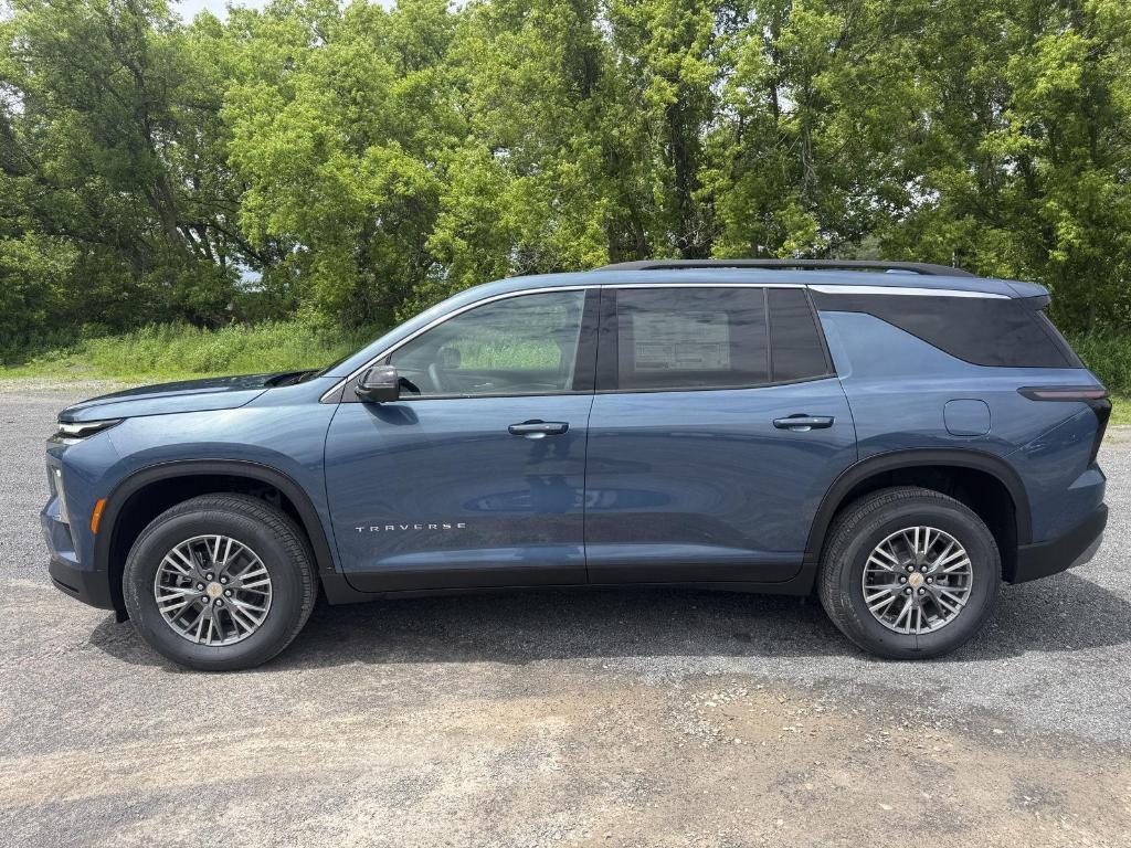 new 2025 Chevrolet Traverse car, priced at $44,695