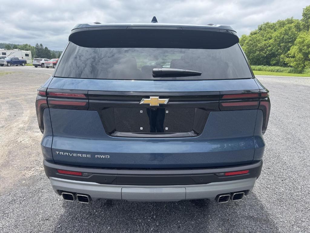 new 2025 Chevrolet Traverse car, priced at $44,695