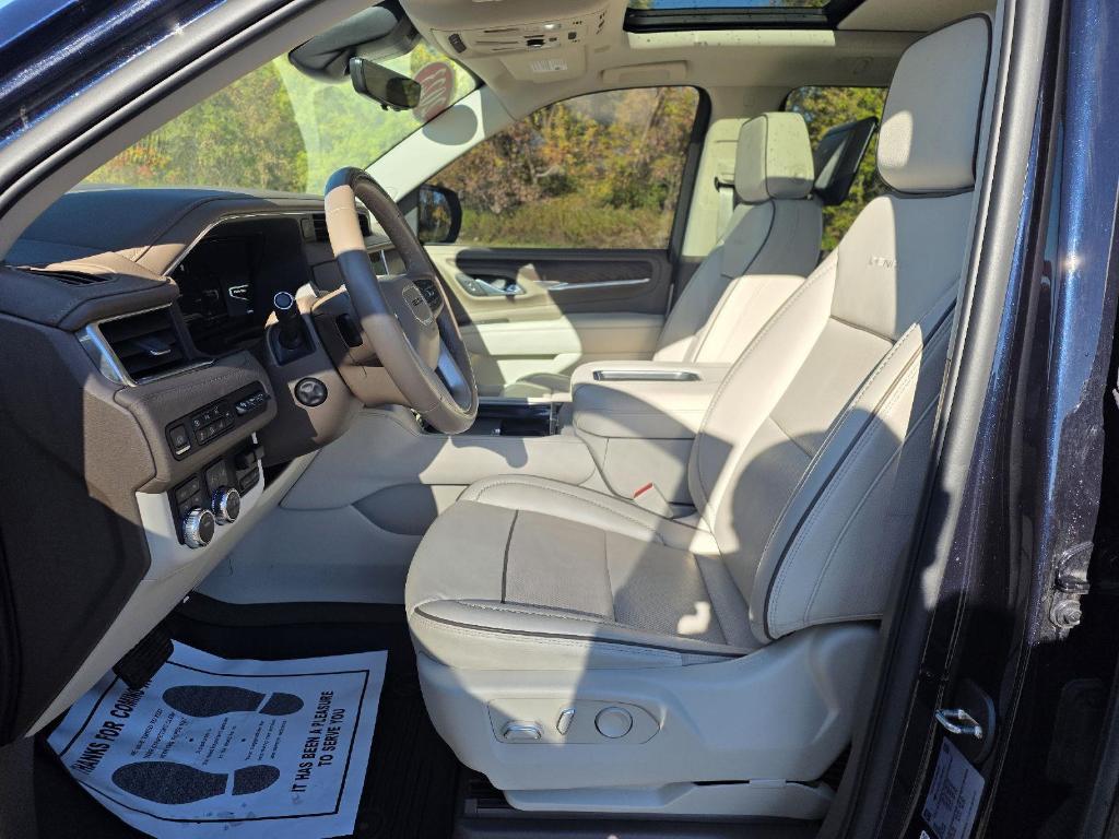 used 2023 GMC Yukon car, priced at $61,400