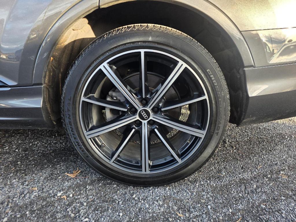 used 2023 Audi Q7 car, priced at $50,400