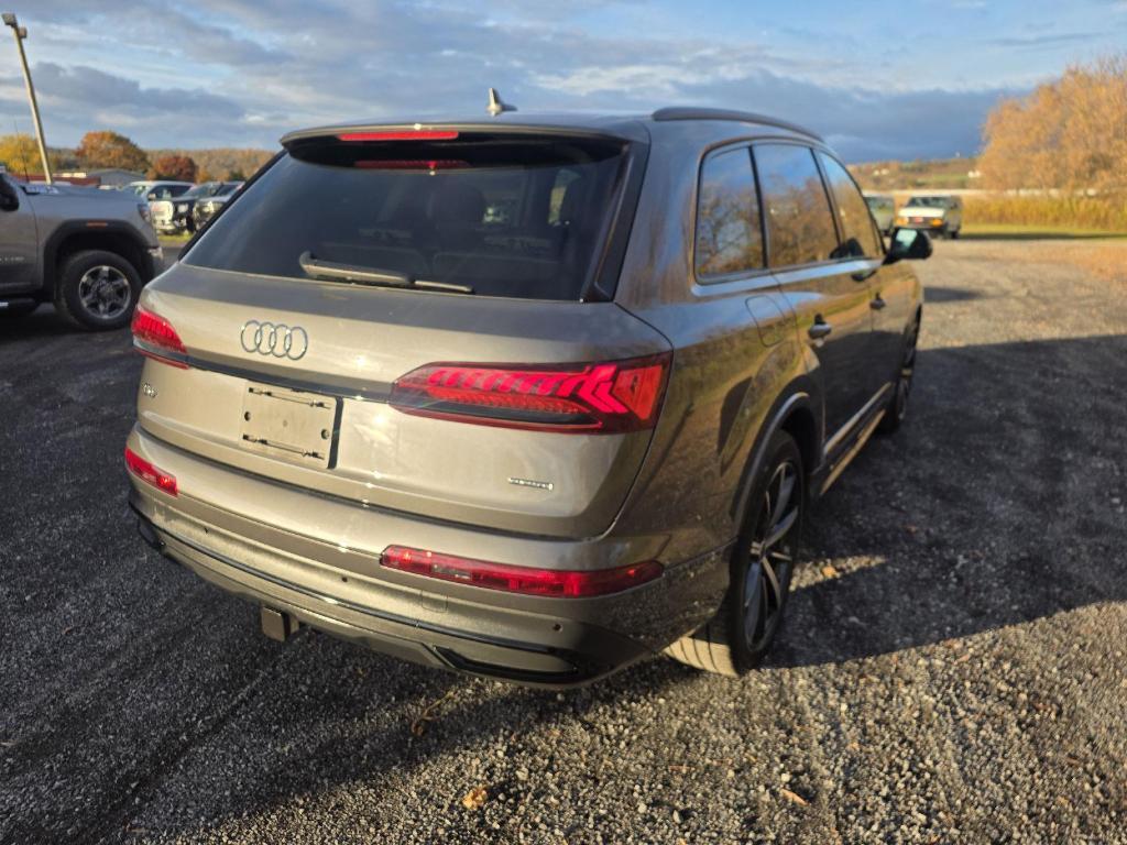 used 2023 Audi Q7 car, priced at $50,400