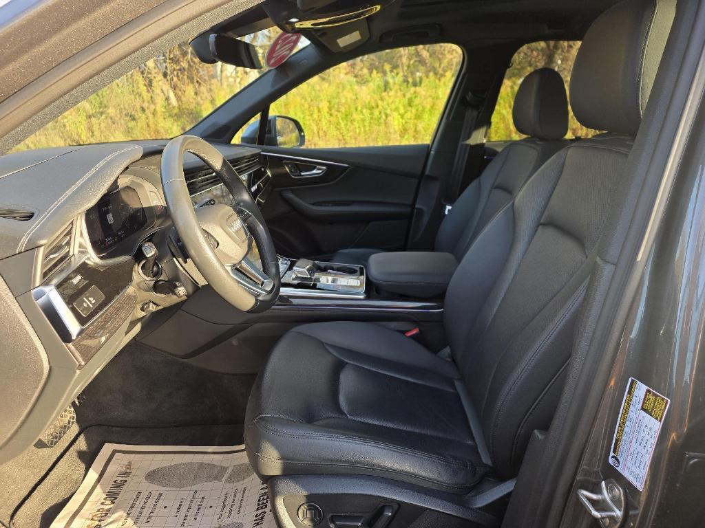 used 2023 Audi Q7 car, priced at $50,400