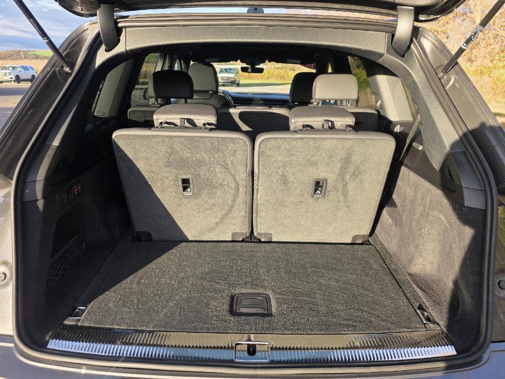 used 2023 Audi Q7 car, priced at $50,400