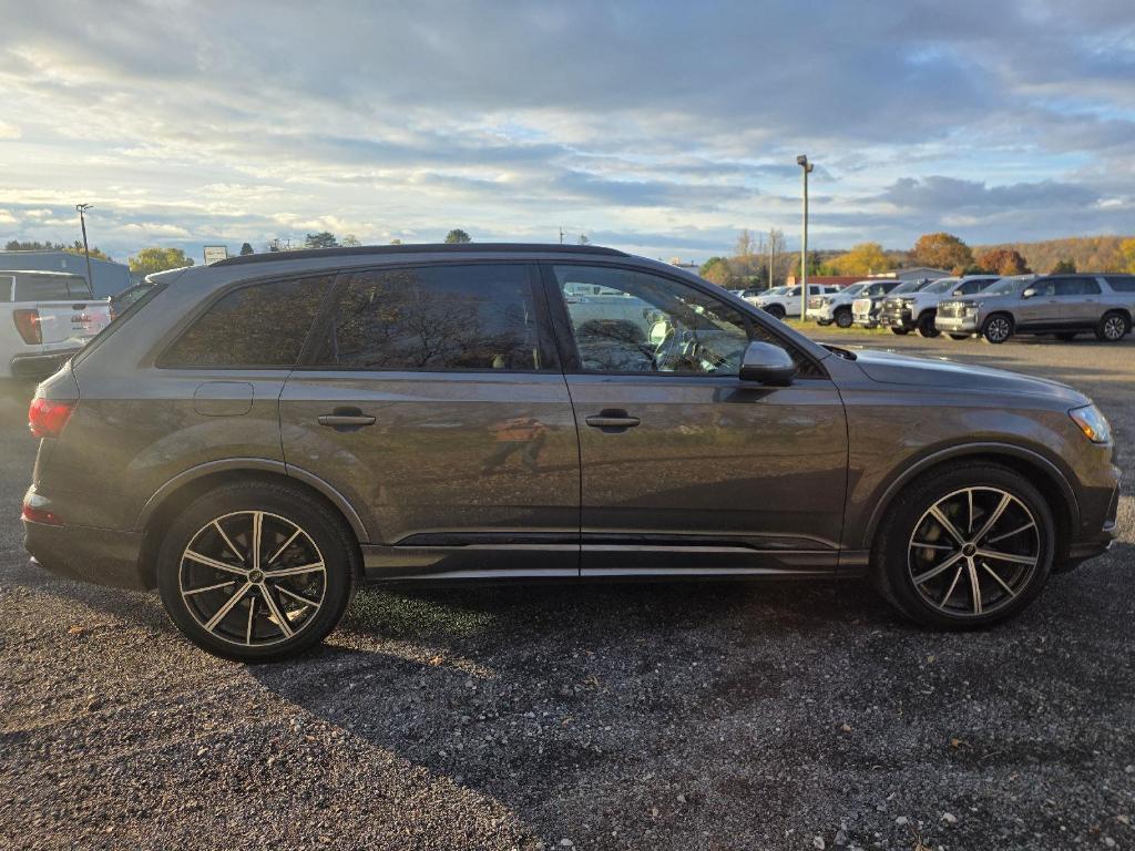 used 2023 Audi Q7 car, priced at $50,400