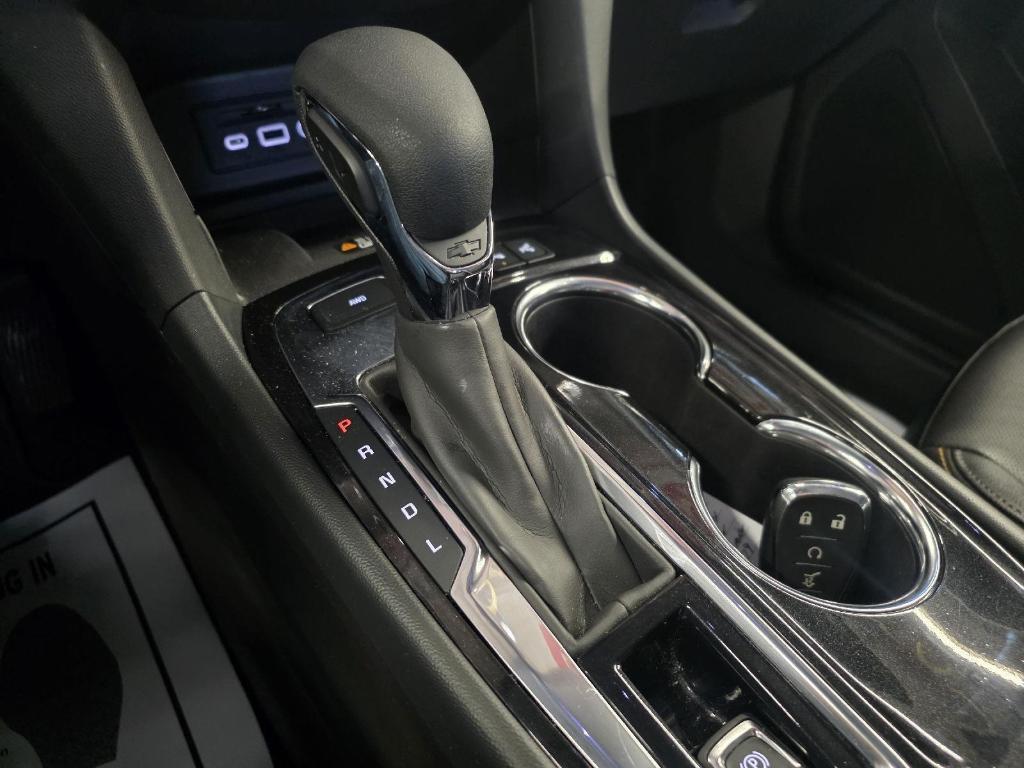 used 2024 Chevrolet Equinox car, priced at $29,297
