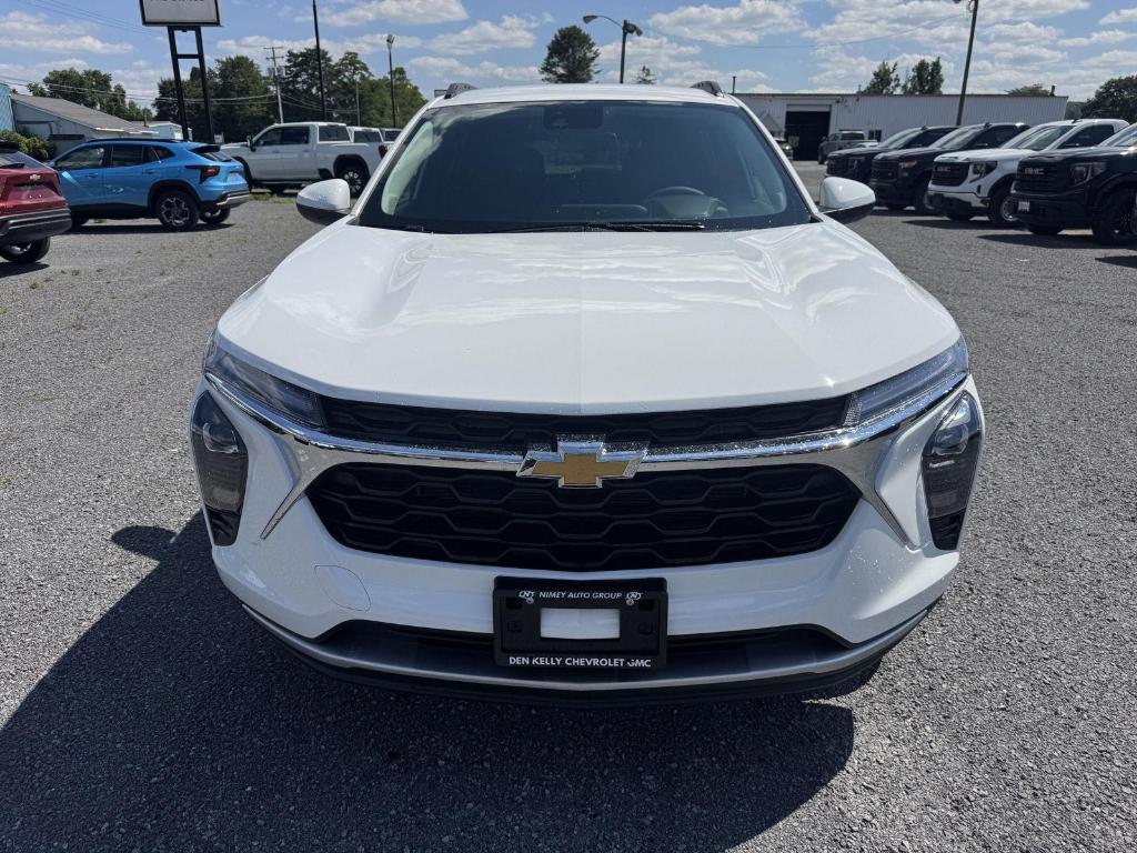 new 2025 Chevrolet Trax car, priced at $25,485