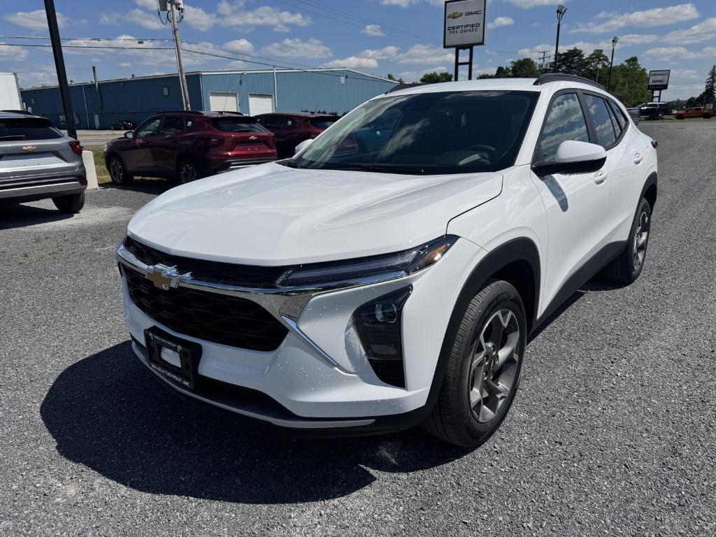 new 2025 Chevrolet Trax car, priced at $25,485