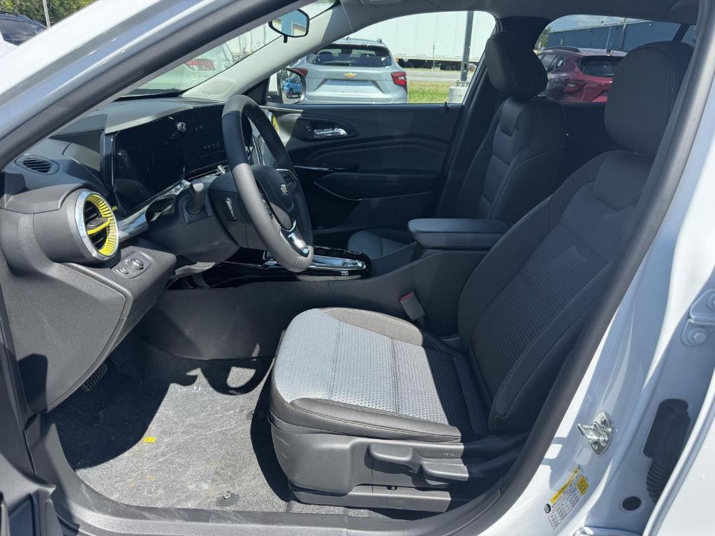 new 2025 Chevrolet Trax car, priced at $25,485