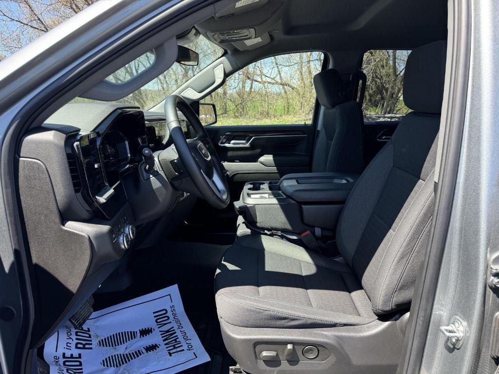 new 2025 GMC Sierra 1500 car, priced at $57,790