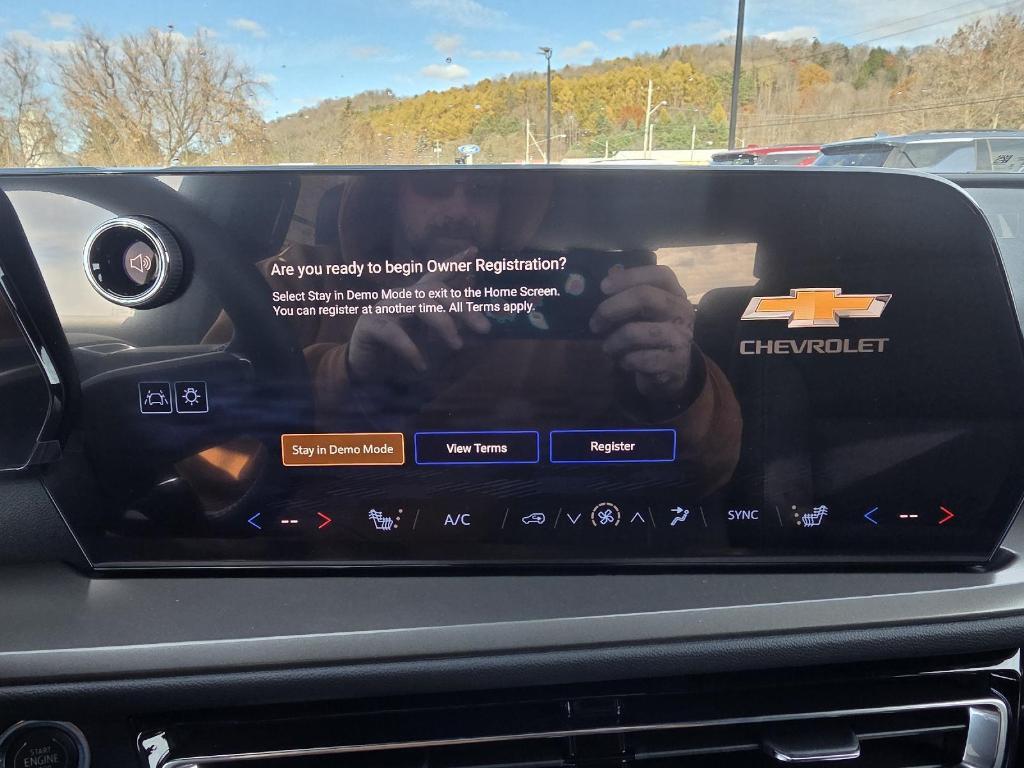 new 2026 Chevrolet Traverse car, priced at $52,189