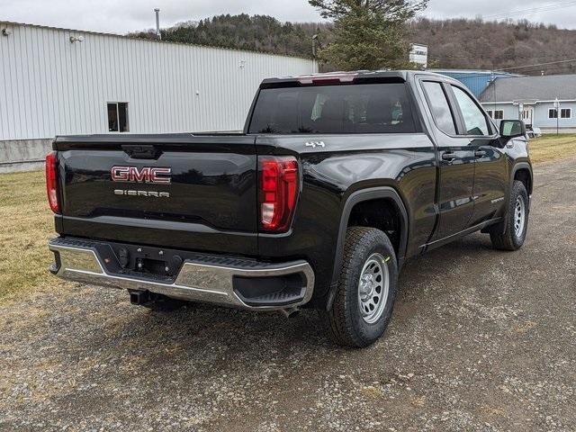 new 2025 GMC Sierra 1500 car, priced at $47,765