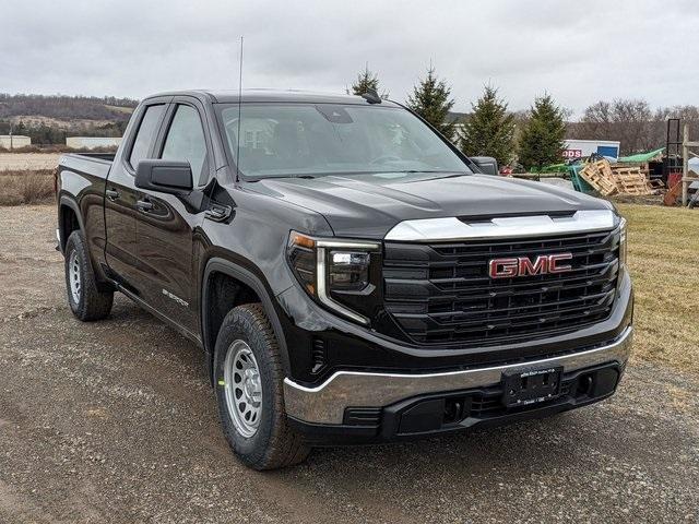 new 2025 GMC Sierra 1500 car, priced at $47,765