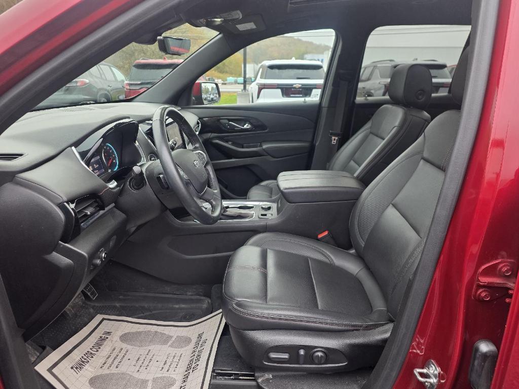 used 2023 Chevrolet Traverse car, priced at $35,900
