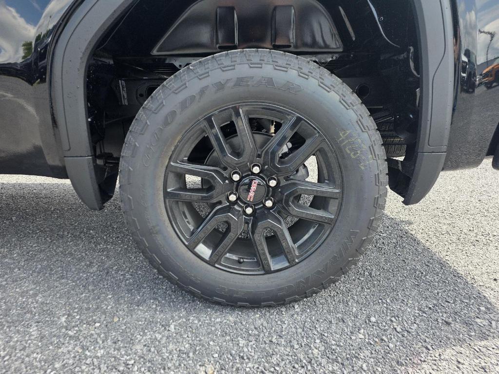 new 2026 GMC Sierra 1500 car, priced at $45,443