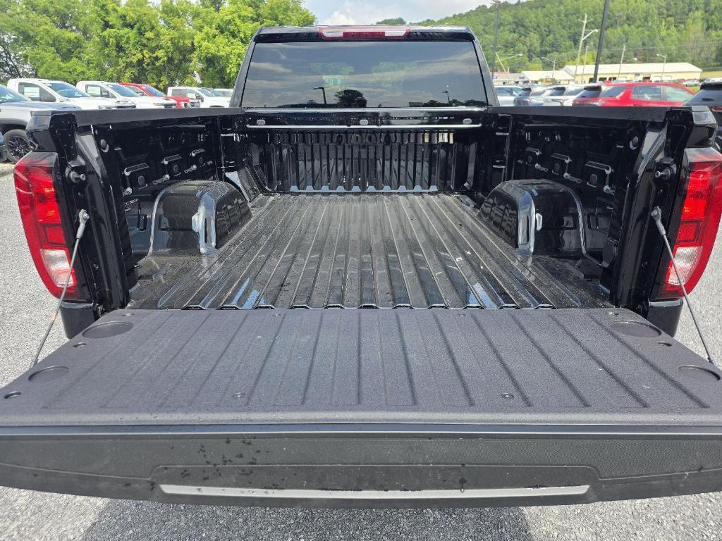 new 2026 GMC Sierra 1500 car, priced at $45,443