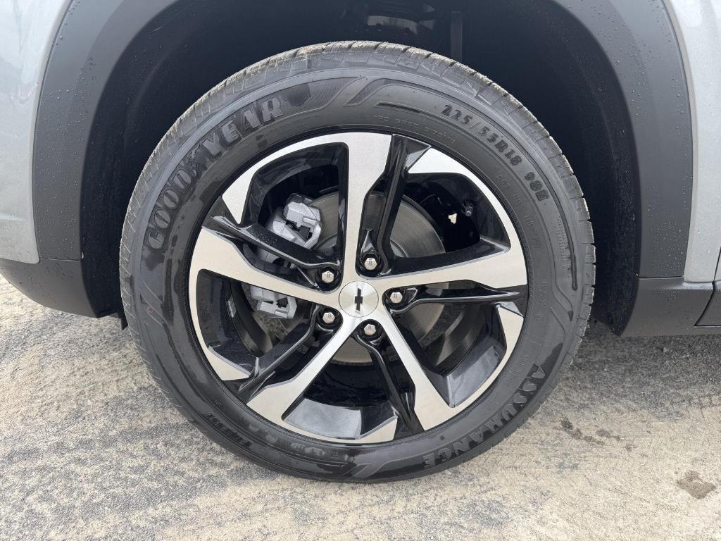 new 2025 Chevrolet Trax car, priced at $23,895