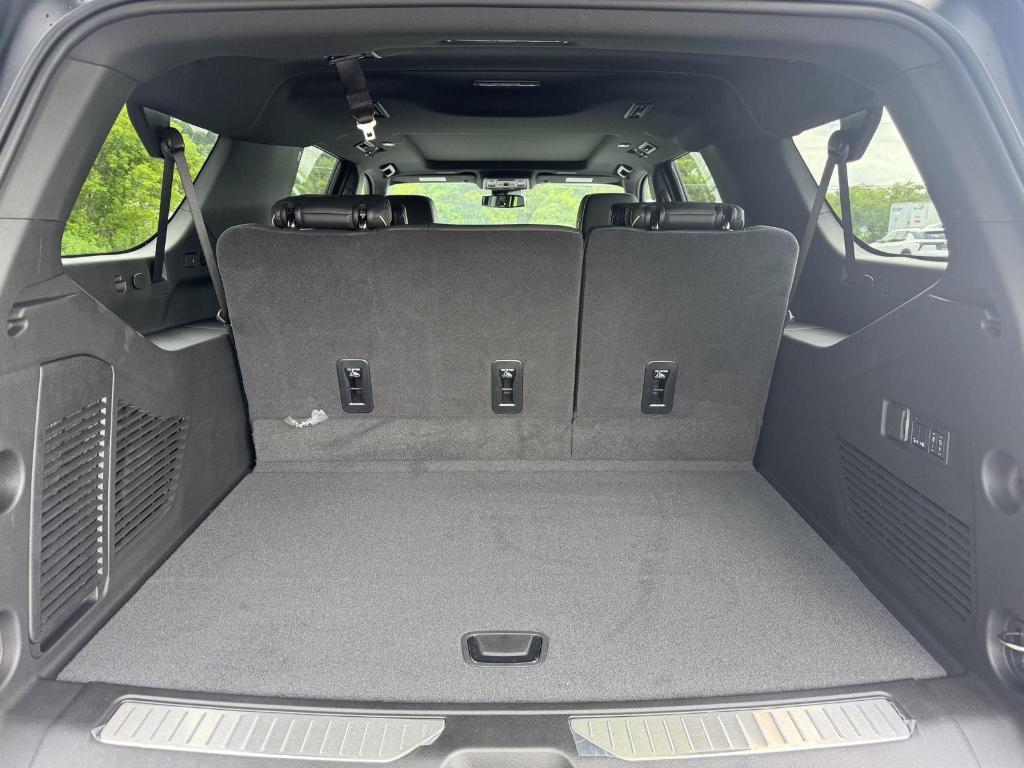 new 2025 Chevrolet Suburban car, priced at $83,885