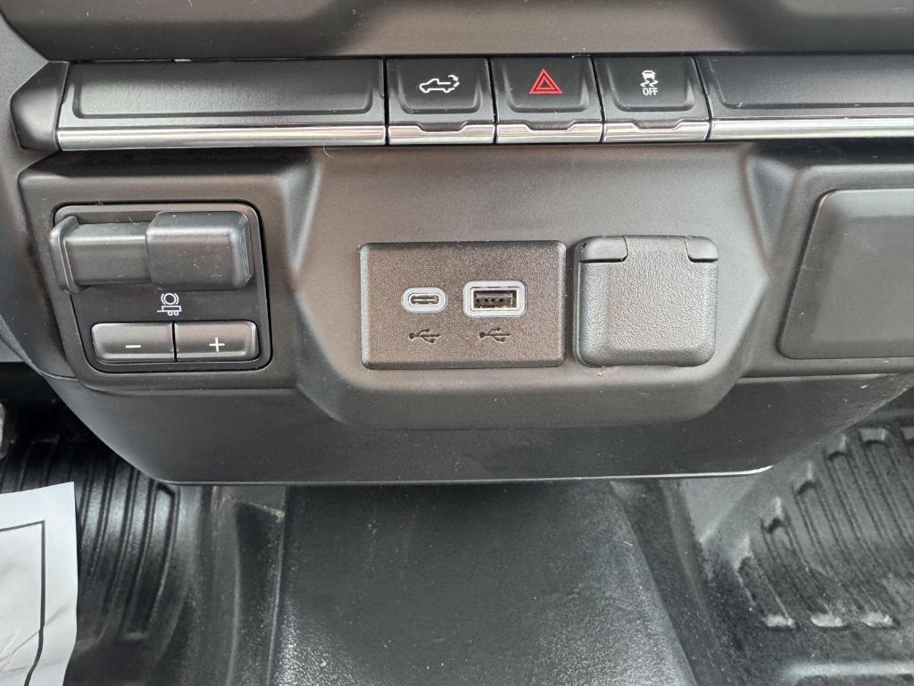used 2023 GMC Sierra 2500 car, priced at $45,400