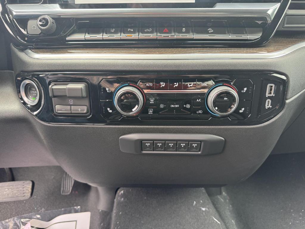 new 2025 Chevrolet Silverado 2500 car, priced at $66,160