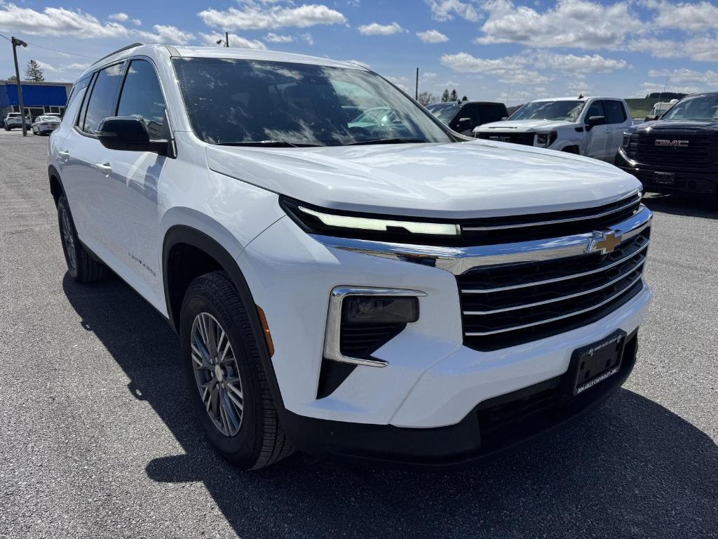 new 2025 Chevrolet Traverse car, priced at $44,195