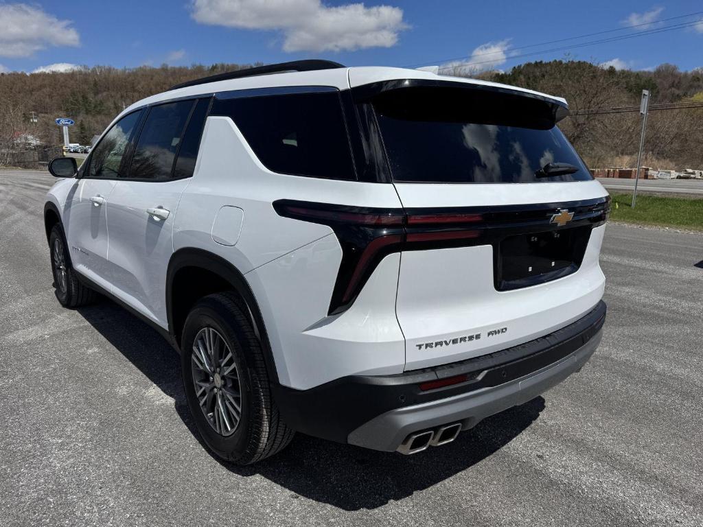 new 2025 Chevrolet Traverse car, priced at $44,195