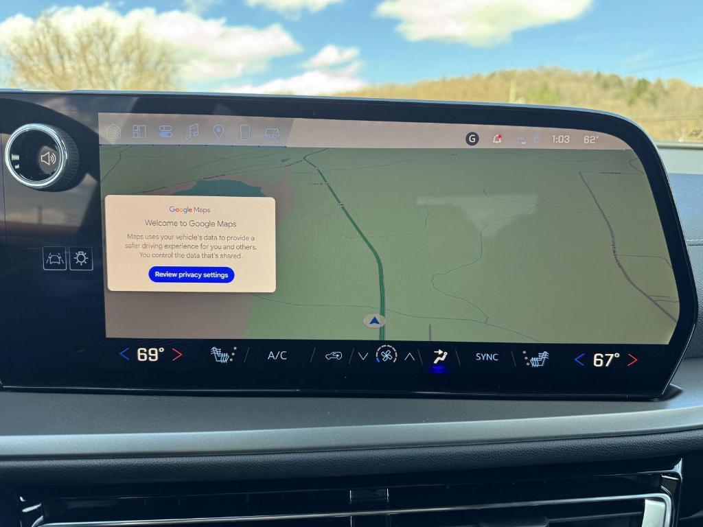 new 2025 Chevrolet Traverse car, priced at $44,195