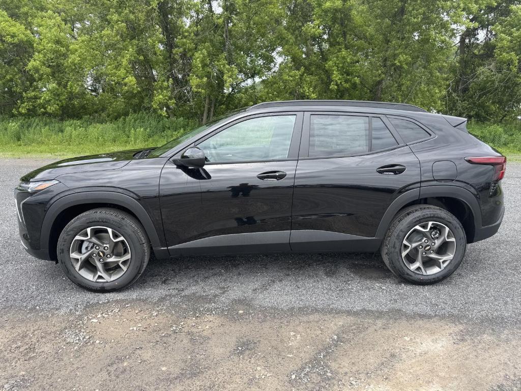 new 2025 Chevrolet Trax car, priced at $25,585