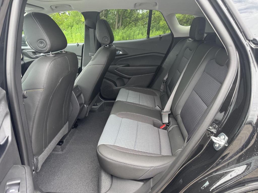 new 2025 Chevrolet Trax car, priced at $25,585