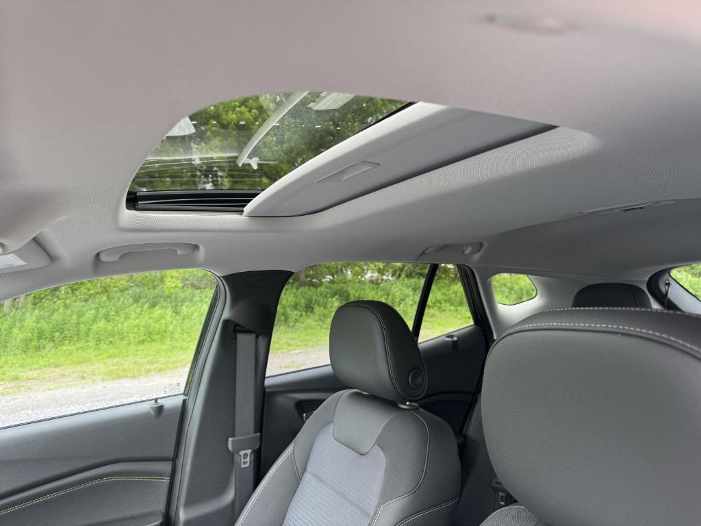 new 2025 Chevrolet Trax car, priced at $25,585