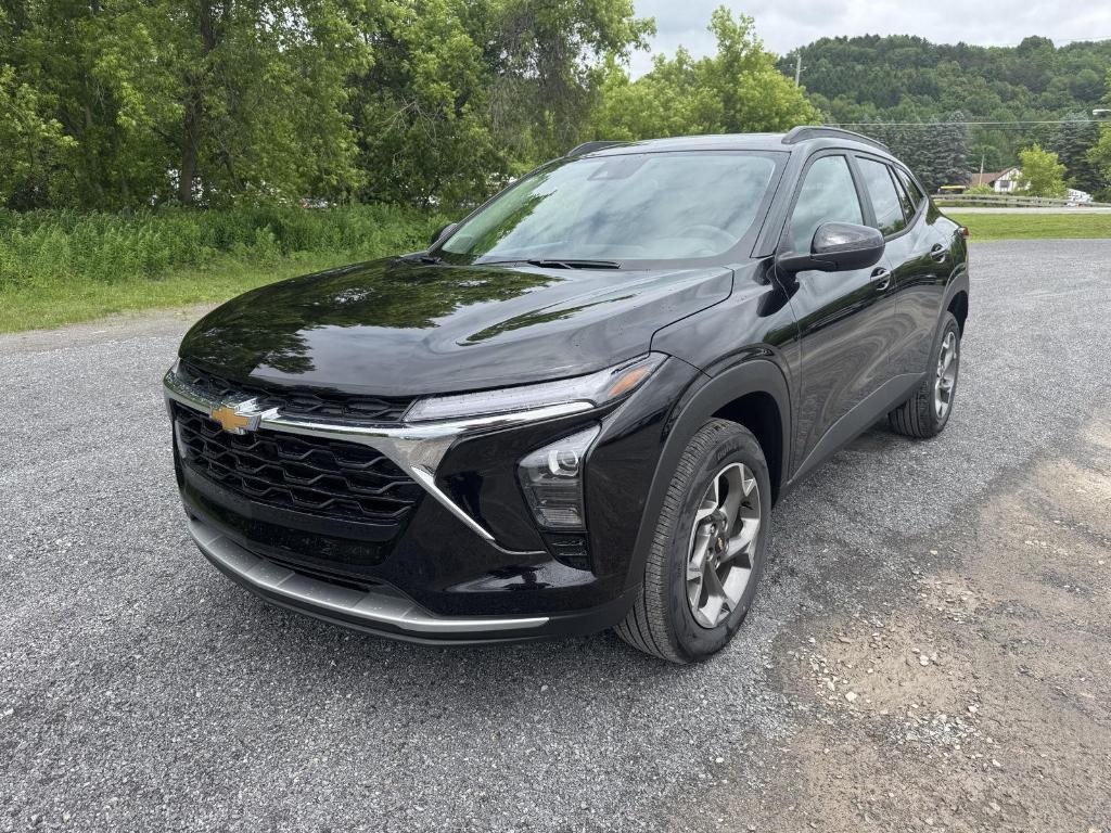 new 2025 Chevrolet Trax car, priced at $25,585