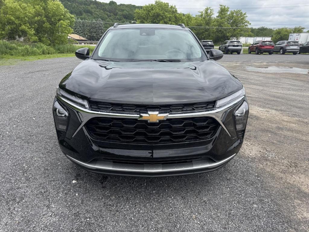 new 2025 Chevrolet Trax car, priced at $25,585
