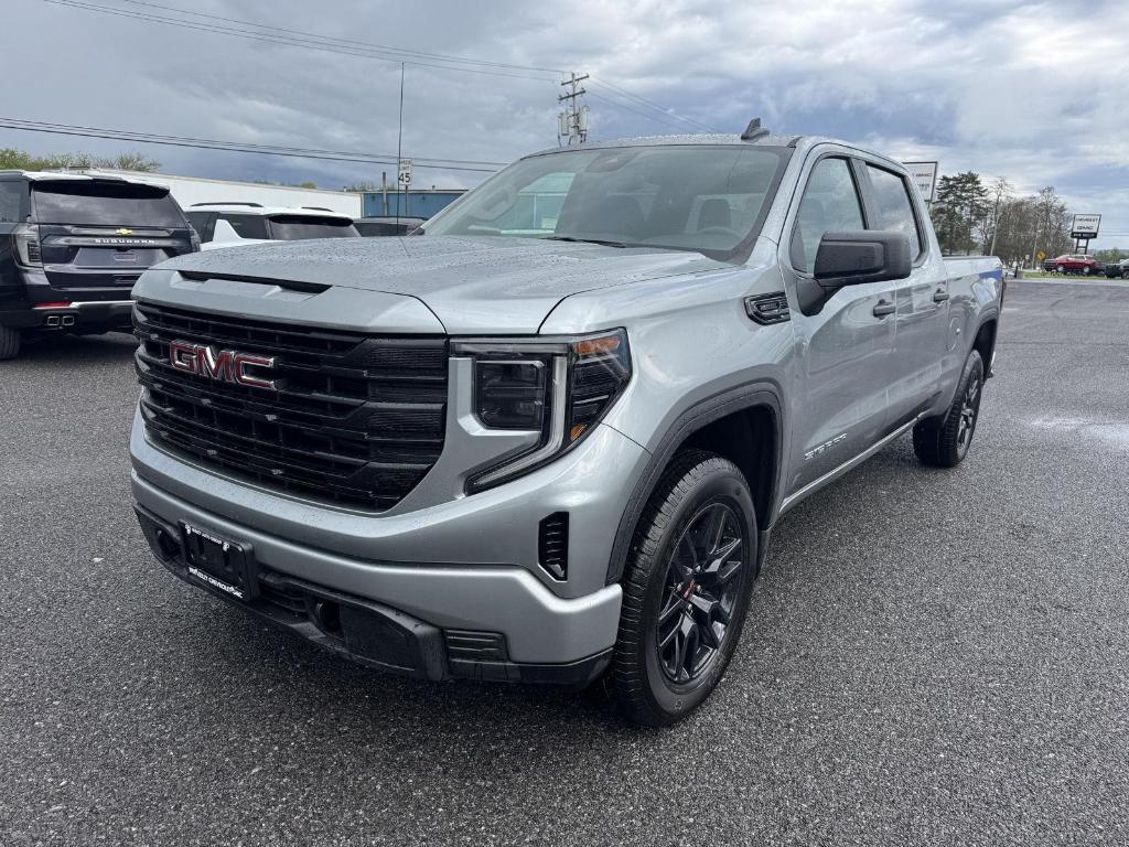 new 2025 GMC Sierra 1500 car, priced at $46,280