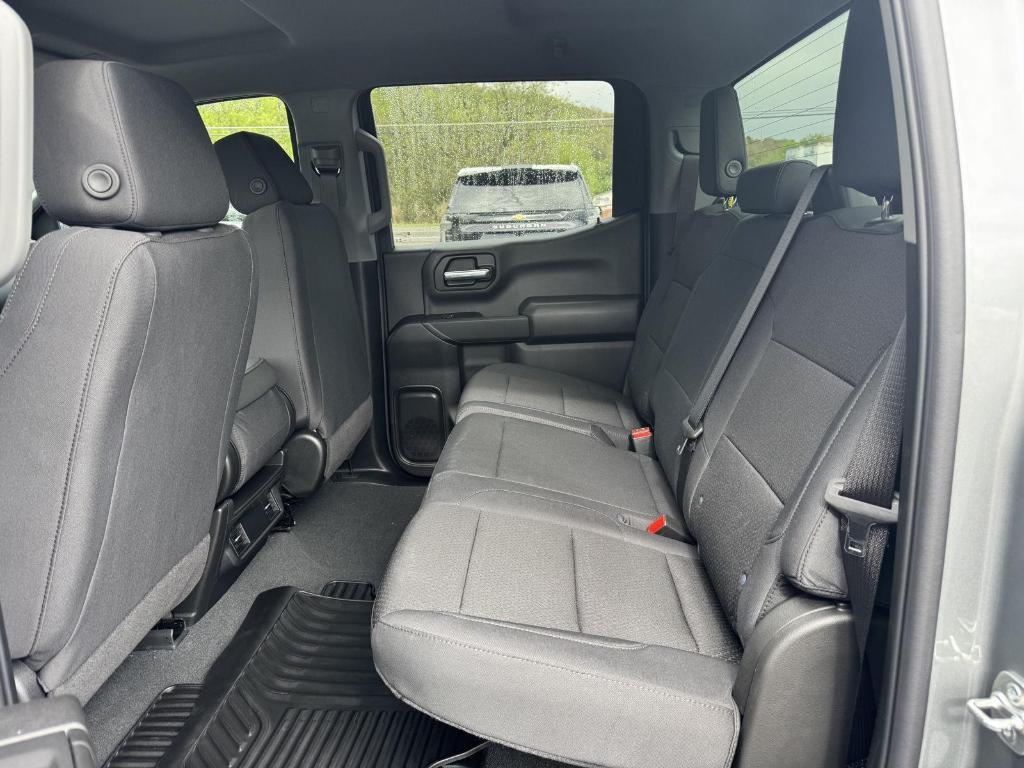 new 2025 GMC Sierra 1500 car, priced at $46,280