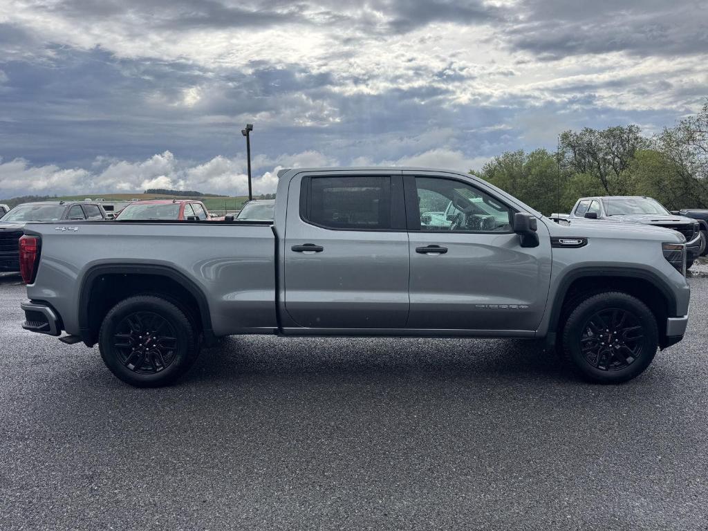 new 2025 GMC Sierra 1500 car, priced at $46,280