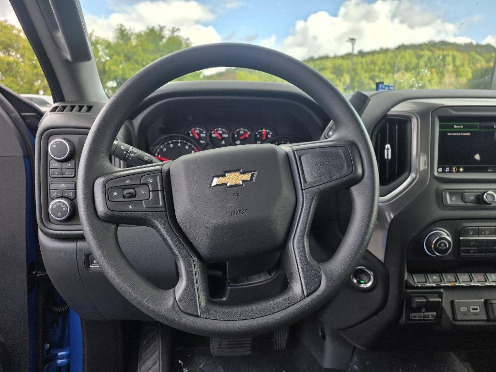 new 2025 Chevrolet Silverado 1500 car, priced at $45,550