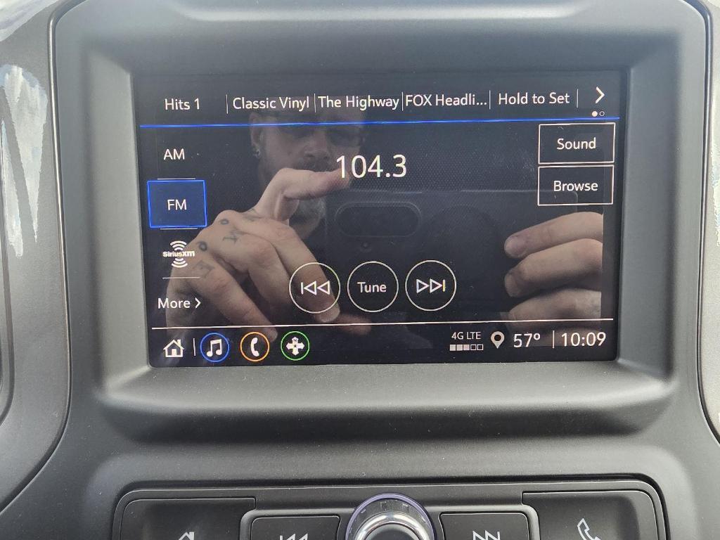 new 2025 Chevrolet Silverado 1500 car, priced at $45,550