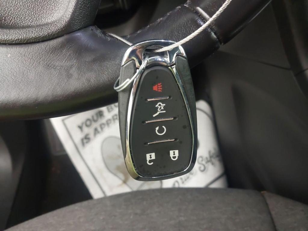 used 2022 Chevrolet Equinox car, priced at $21,890