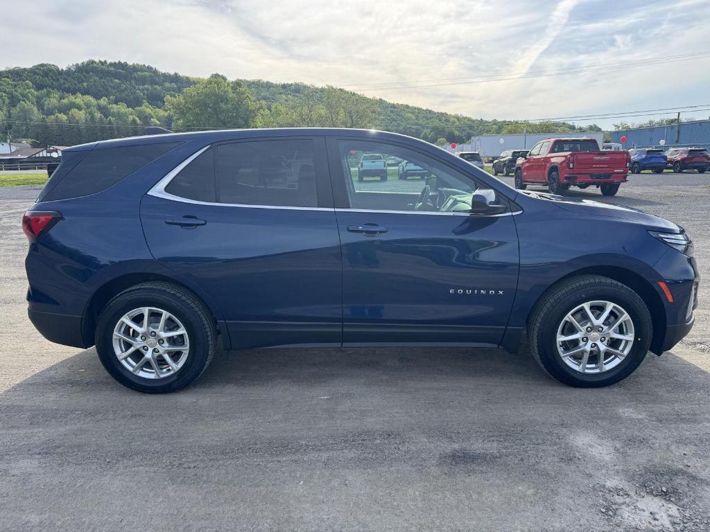 used 2022 Chevrolet Equinox car, priced at $21,890