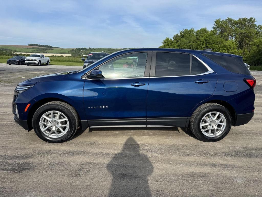 used 2022 Chevrolet Equinox car, priced at $21,890