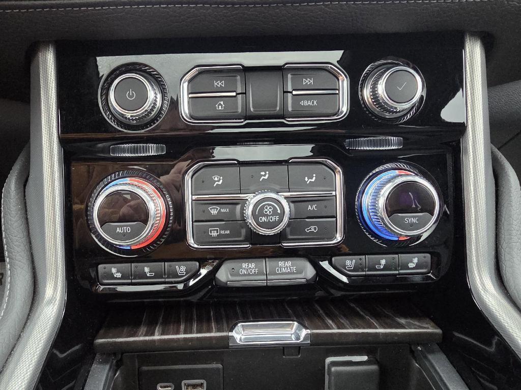 used 2021 GMC Yukon XL car, priced at $54,000