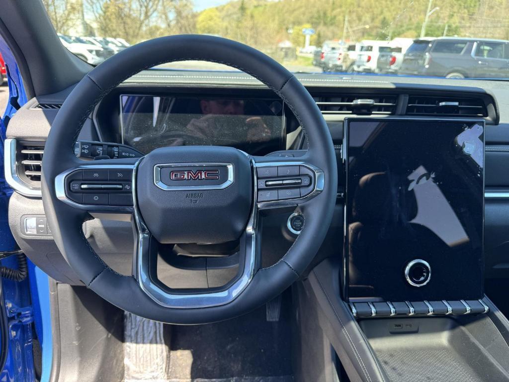 new 2025 GMC Terrain car, priced at $38,085