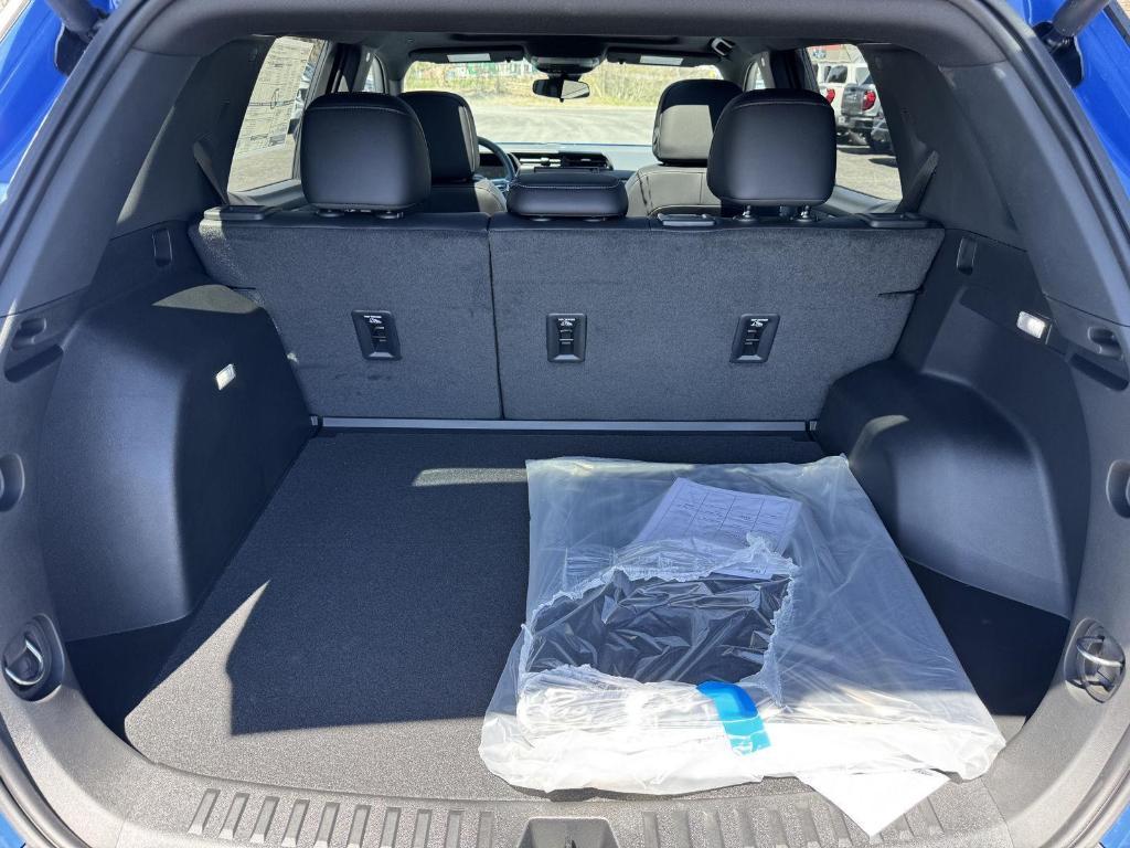 new 2025 GMC Terrain car, priced at $38,085