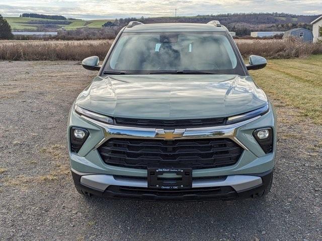 new 2025 Chevrolet TrailBlazer car, priced at $30,080