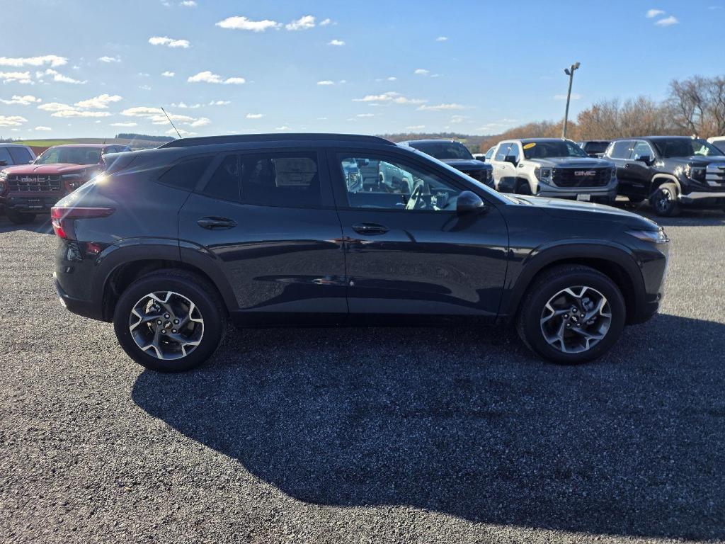 new 2026 Chevrolet Trax car, priced at $25,885