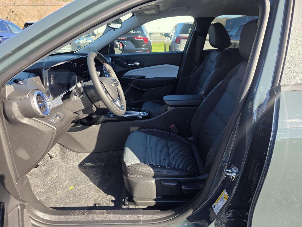 new 2026 Chevrolet Trax car, priced at $25,885