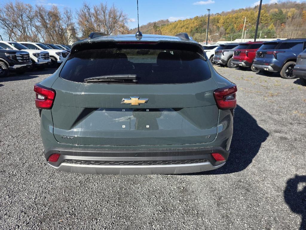 new 2026 Chevrolet Trax car, priced at $25,885