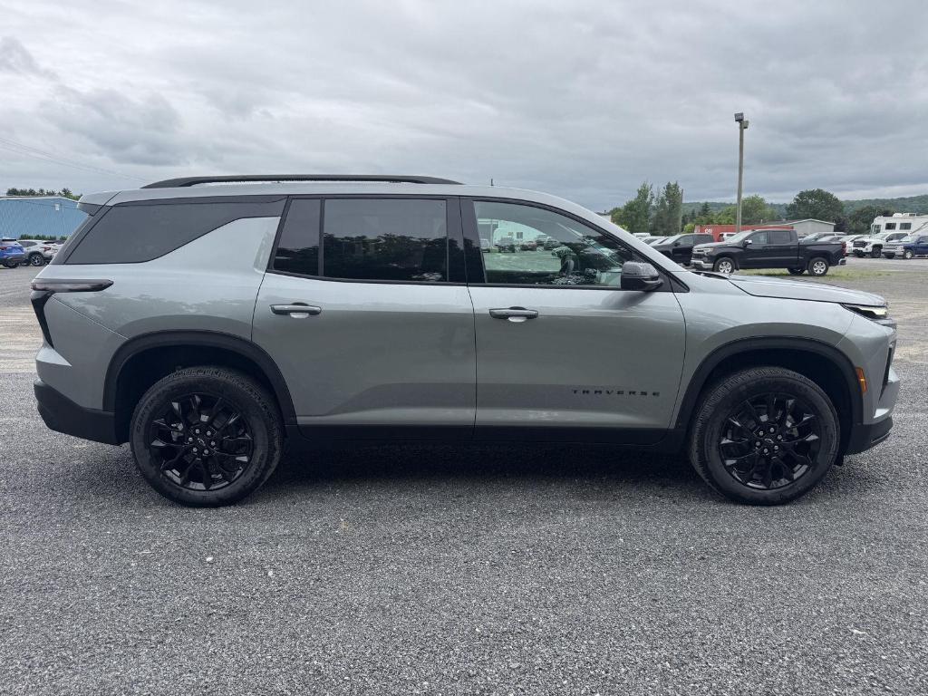 new 2025 Chevrolet Traverse car, priced at $47,330
