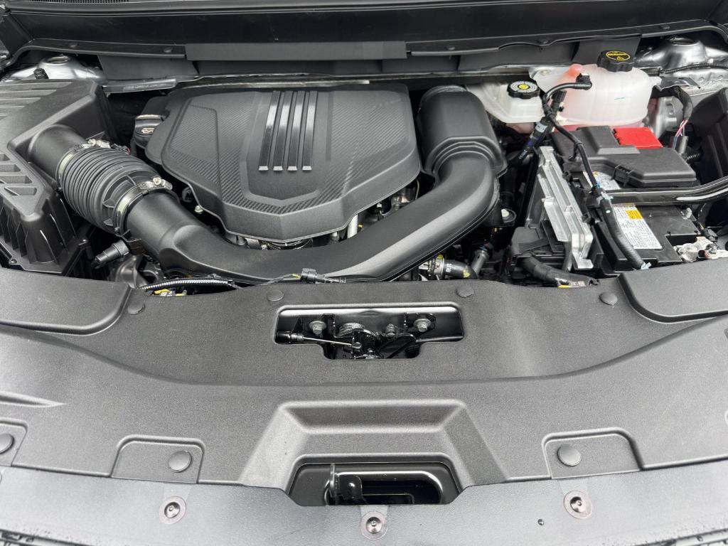 new 2025 Chevrolet Traverse car, priced at $47,330
